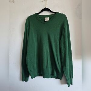 St. John's Bay Men's Forest Green V-Neck Sweater